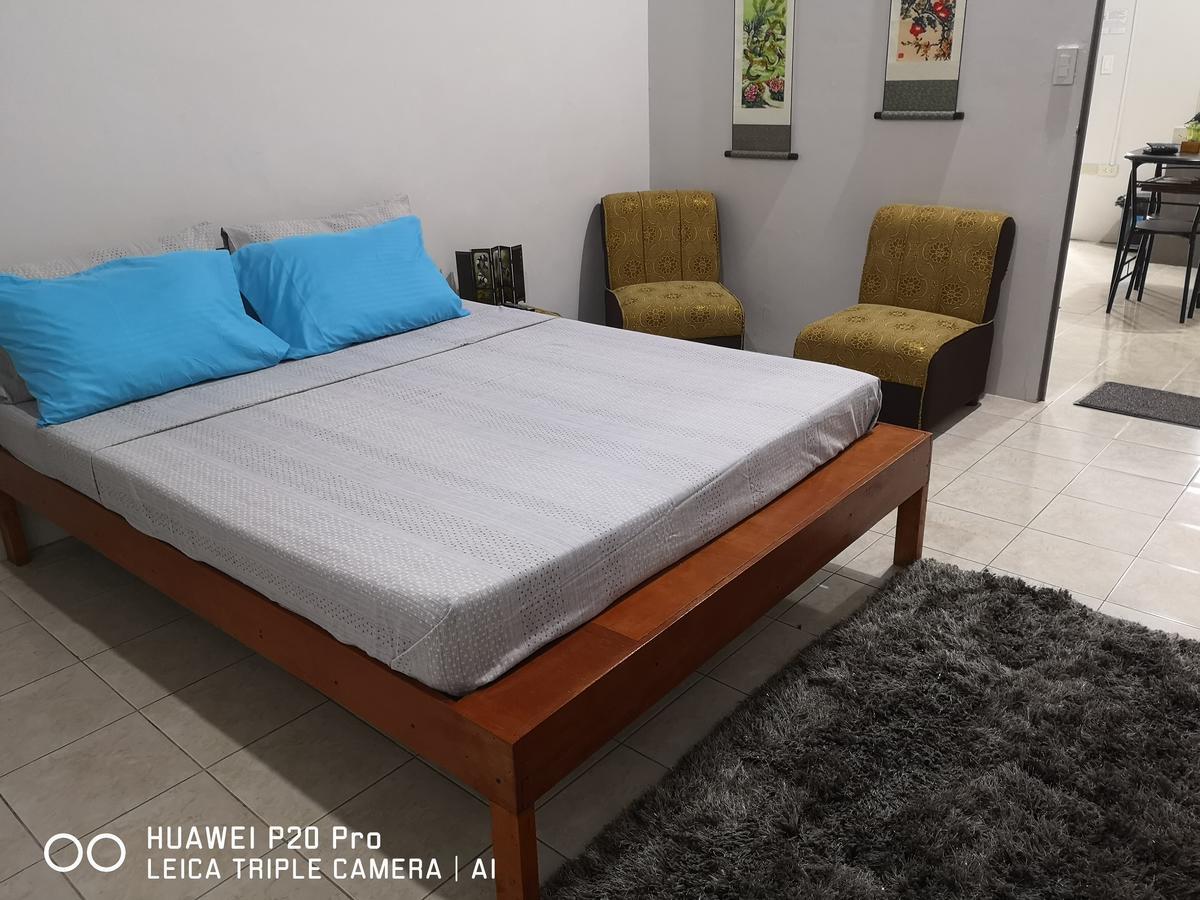 Moonstone: Comfy 1Br Unit Lägenhet Olongapo City Exteriör bild